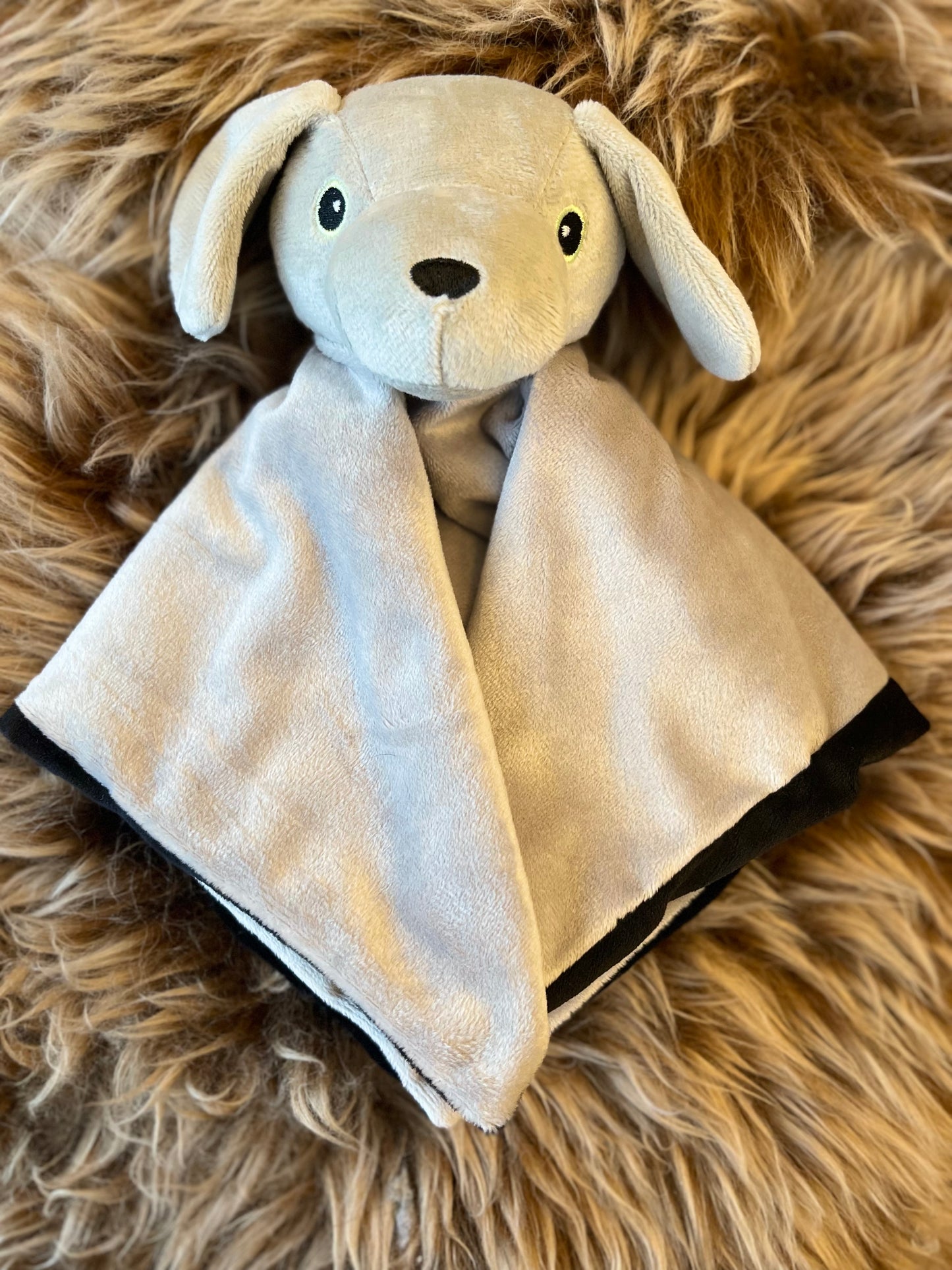 SILVER CUDDLE LAB COMFORTER