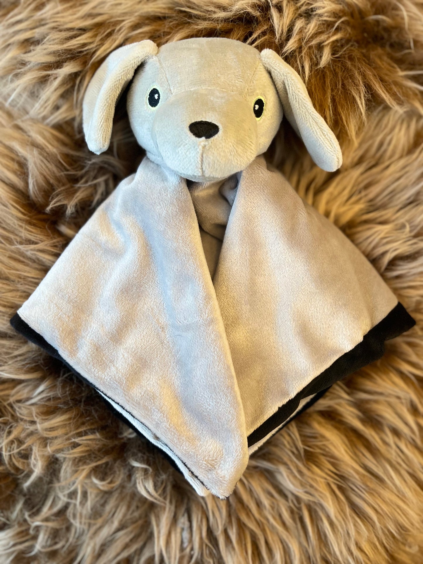 YELLOW CUDDLE LAB COMFORTER